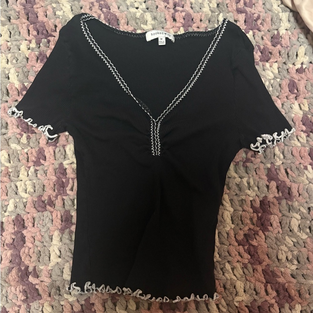 Hooked Up by IOT Black V-Neck Top with White Trim